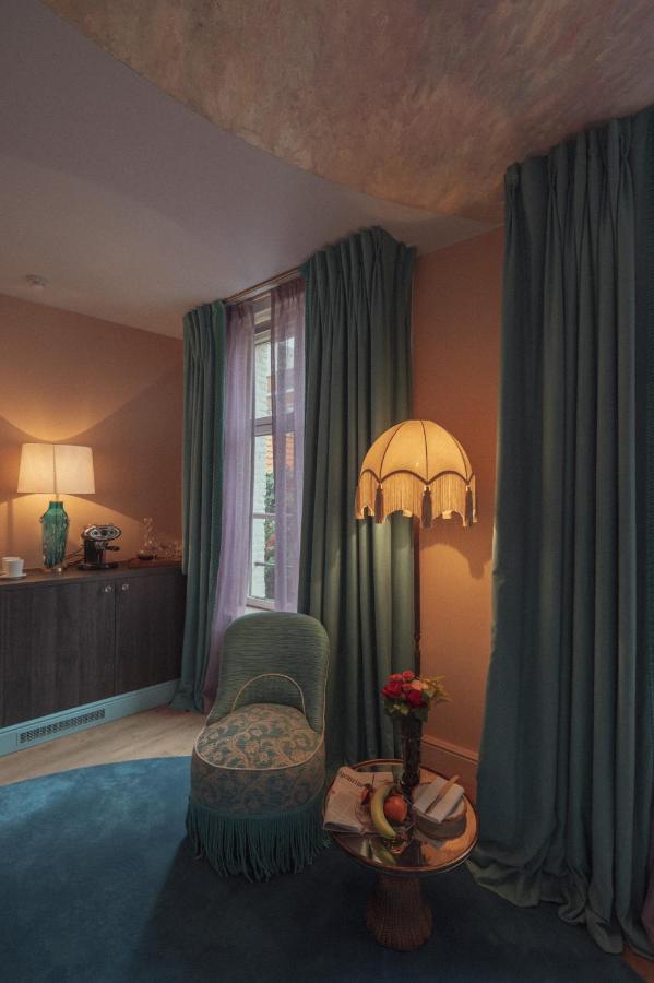 Flora Hotel Antwerpen Bagian luar foto